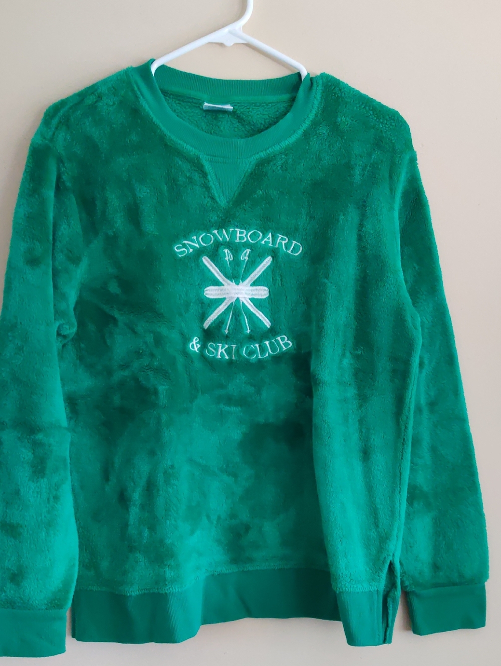 Serra Emerald Green Plush Crewneck with Snowboard & Ski Club Embroidery Size L